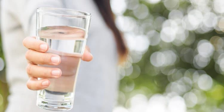 8 Razões para você beber mais Água